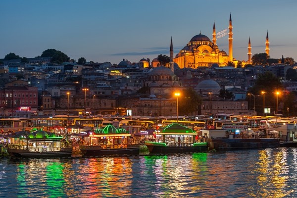 Eminönü，伊斯坦布尔最独一无二的必游景点之一